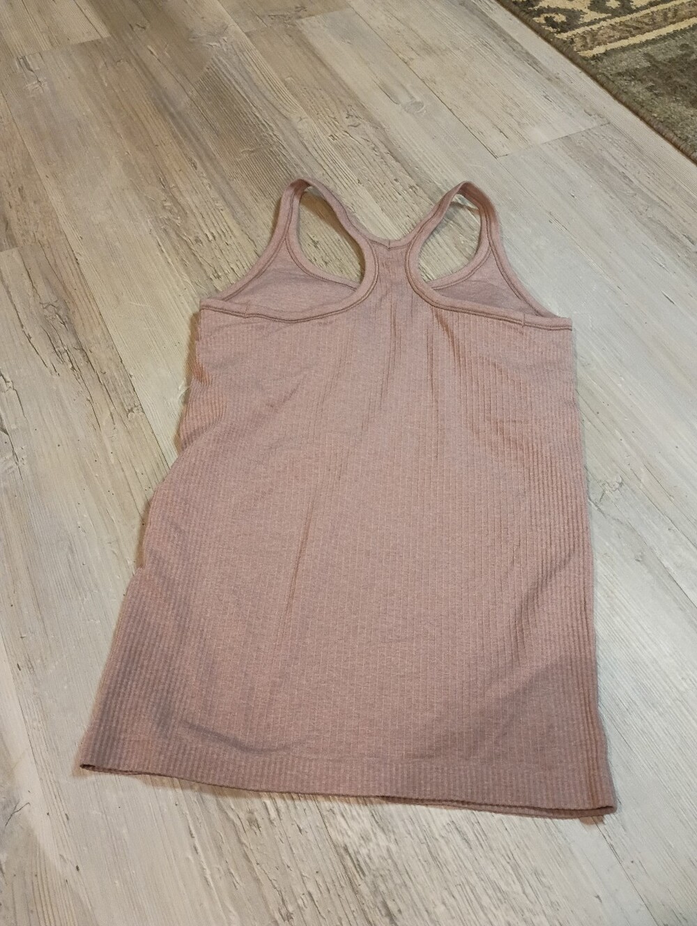 Lululemon - Picture 3 of 7